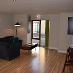 Lux Living Apartments - Alpha Apartments